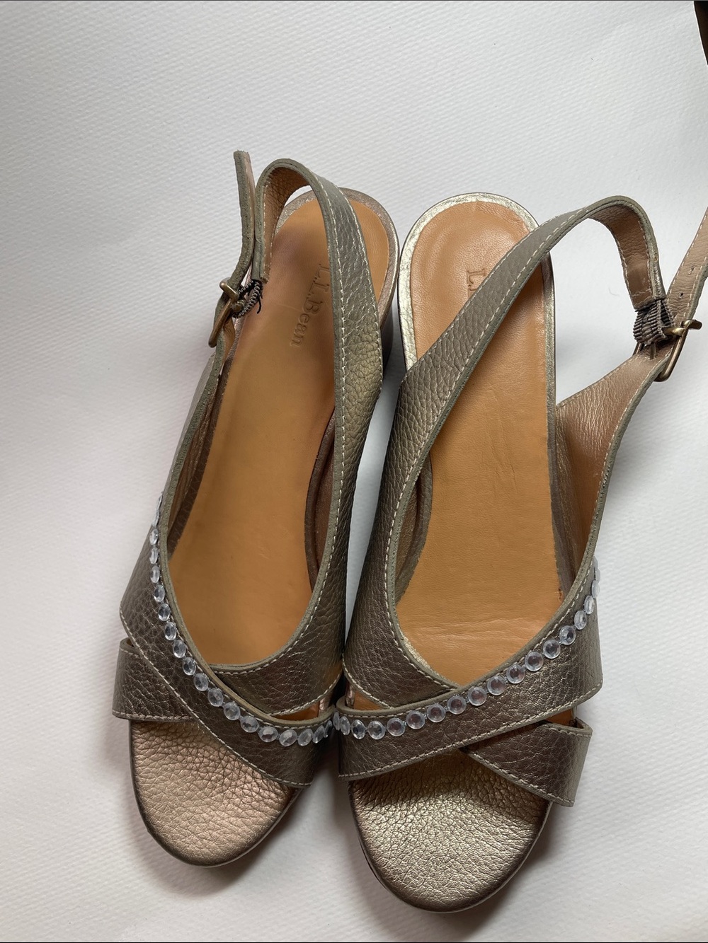 LL BEAN Wedge Style Sandals Open Toe Women’s Size 7M Champagne Gold Wooden Heel